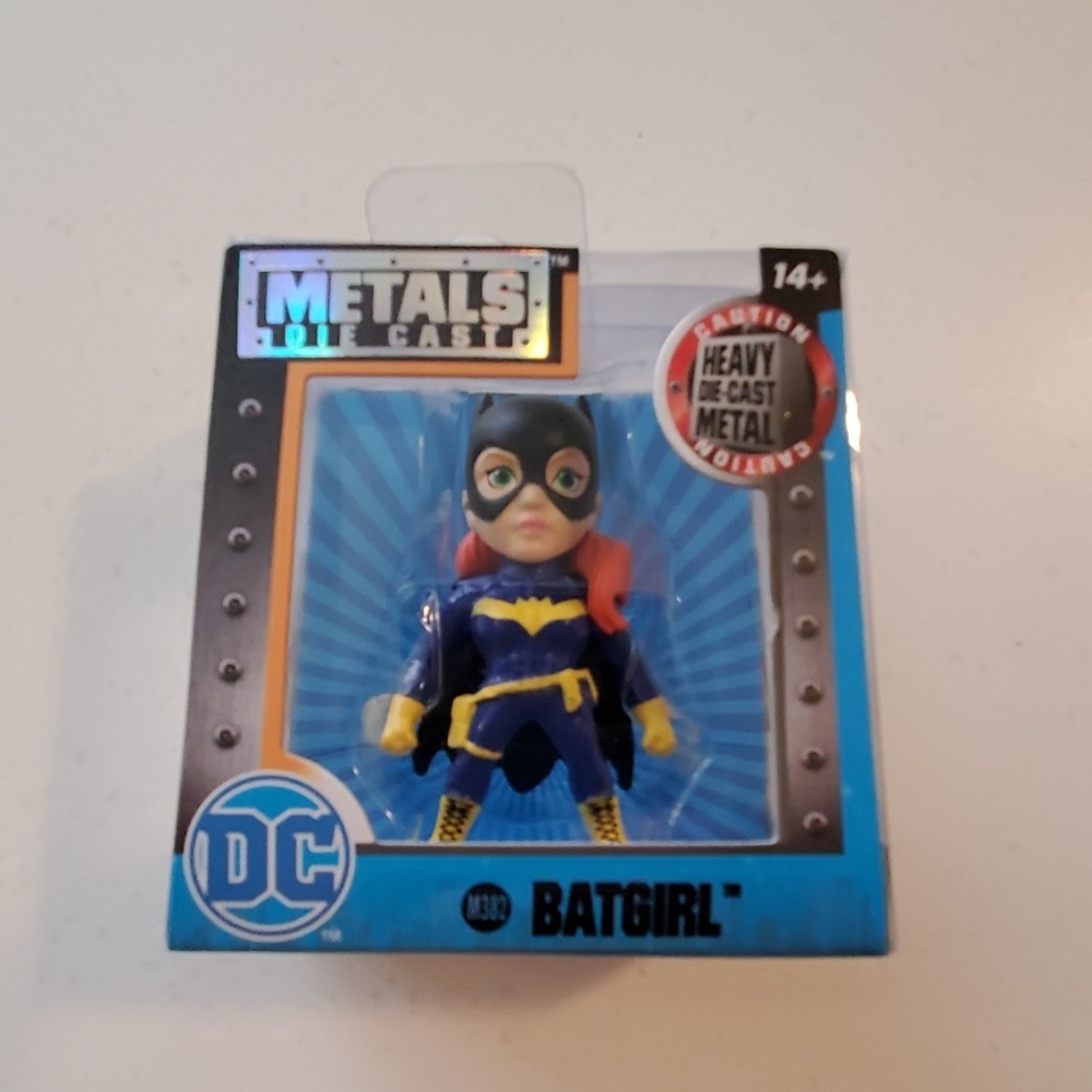 Metals Die Cast BatGirl Figure. New